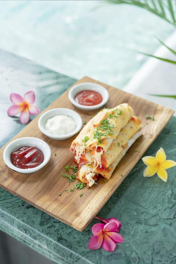 Mahalaya The Legacy Hotel Surakarta  Экстерьер фото