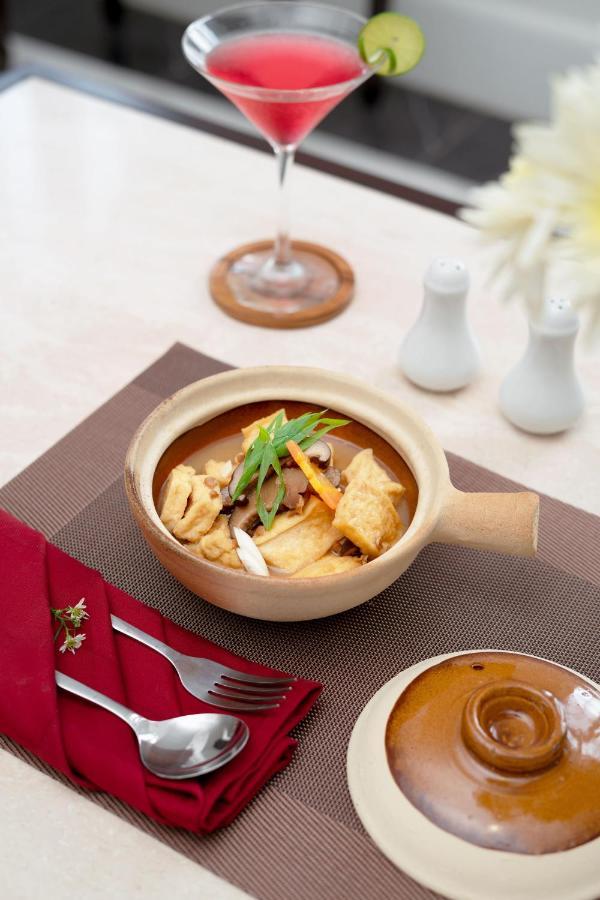 Mahalaya The Legacy Hotel Surakarta  Экстерьер фото
