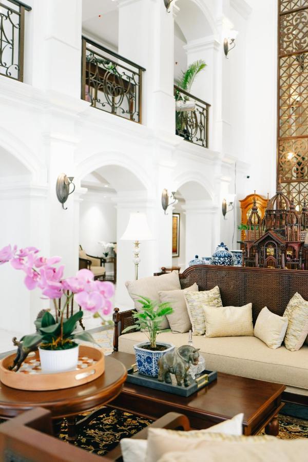 Mahalaya The Legacy Hotel Surakarta  Экстерьер фото