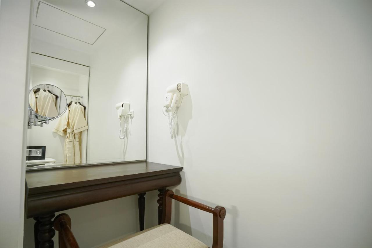 Mahalaya The Legacy Hotel Surakarta  Экстерьер фото